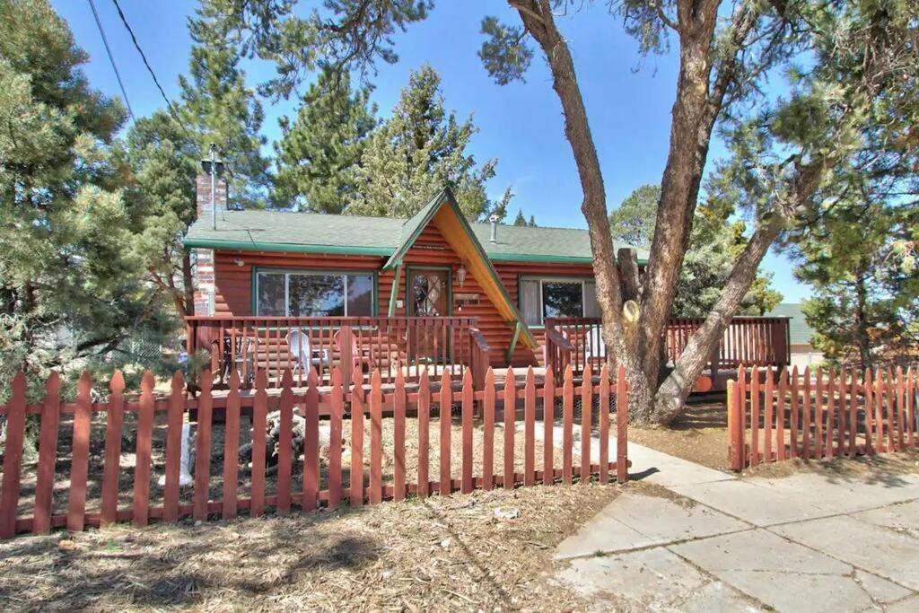 Los Osos Cozy Cabin With Private Spa And Bbq Villa Big Bear Lake Eksteriør bilde