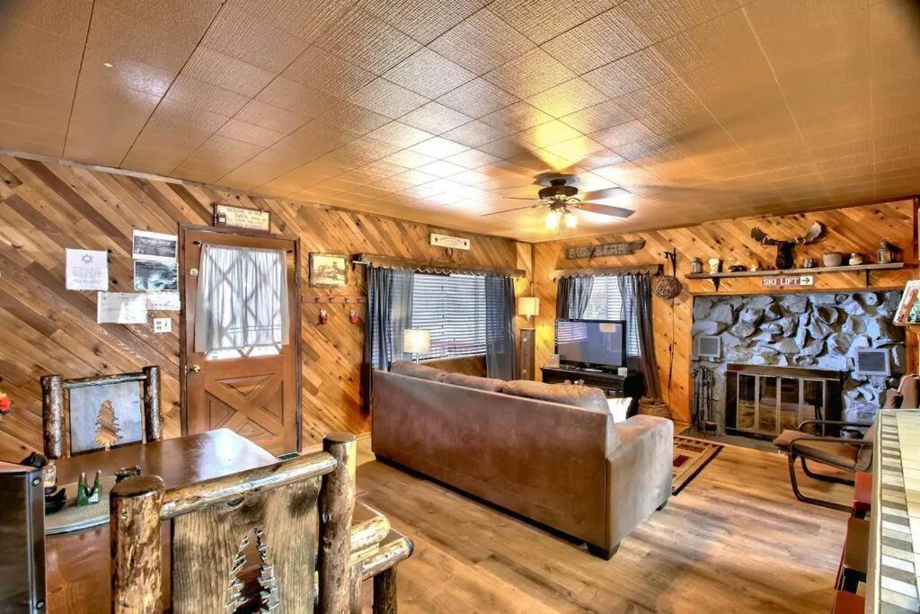 Los Osos Cozy Cabin With Private Spa And Bbq Villa Big Bear Lake Eksteriør bilde